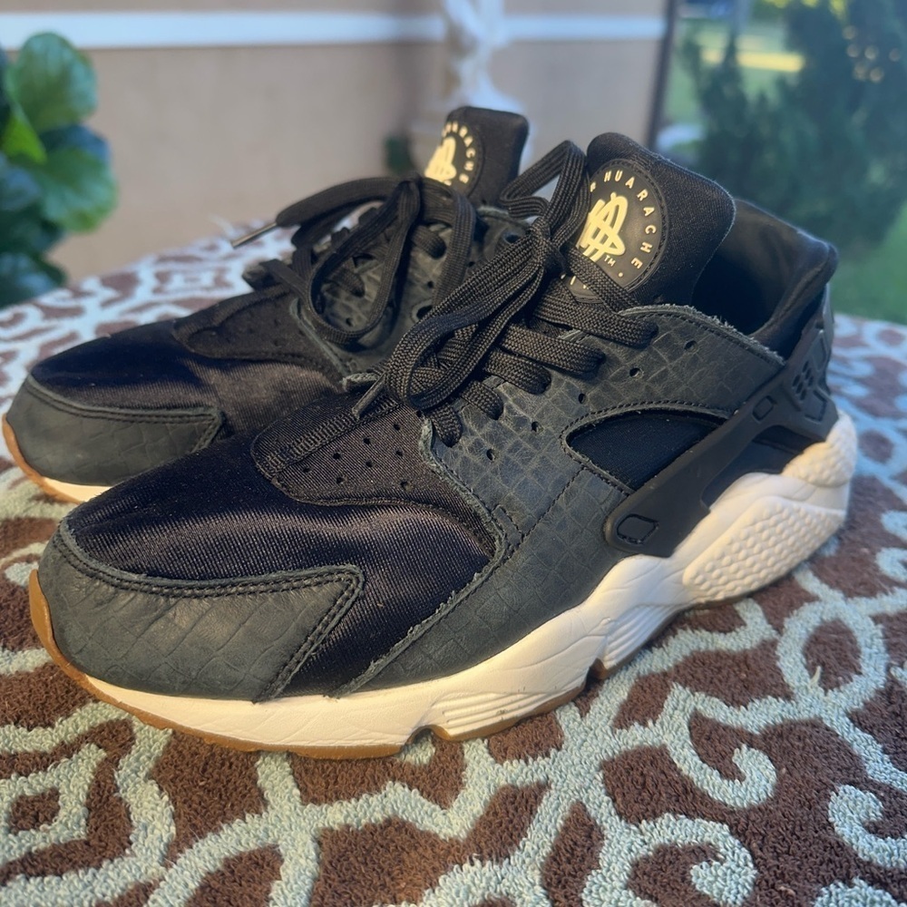 Nike Air Huarache Run Premium 'Black Snakeskin'
